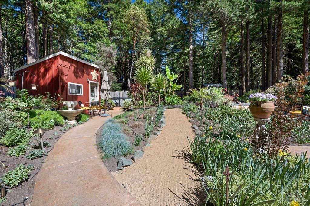 Detail Gallery Image 71 of 92 For 17600 Willow Creek Rd, Occidental,  CA 95465 - 3 Beds | 3/1 Baths
