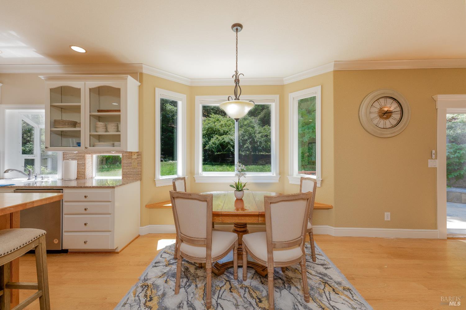 Detail Gallery Image 13 of 40 For 1247 Myszka Pl, Ukiah,  CA 95482 - 4 Beds | 2/1 Baths