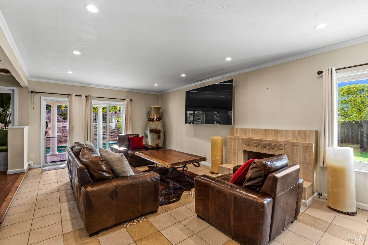 Detail Gallery Image 28 of 78 For 3207 Swiss Ct, Napa,  CA 94558 - 4 Beds | 2/1 Baths