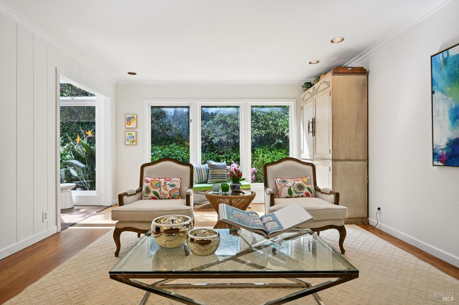 Detail Gallery Image 7 of 56 For 161 Lagunitas Rd, Ross,  CA 94957 - 4 Beds | 3 Baths