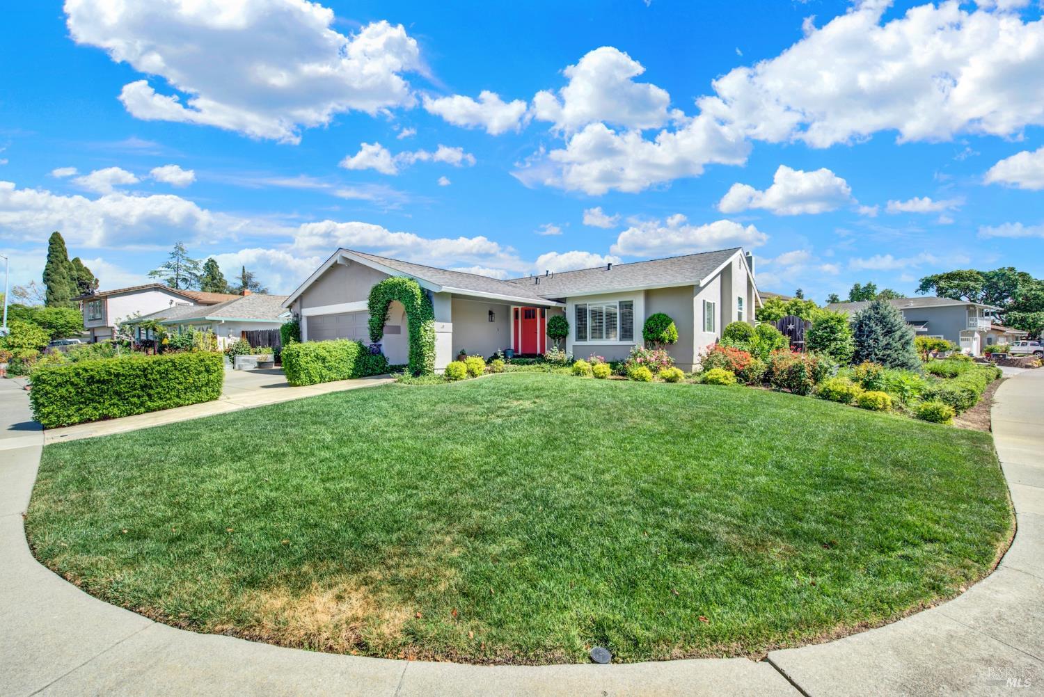 Detail Gallery Image 9 of 91 For 3225 W Pelham Ct, Fairfield,  CA 94534 - 3 Beds | 2 Baths