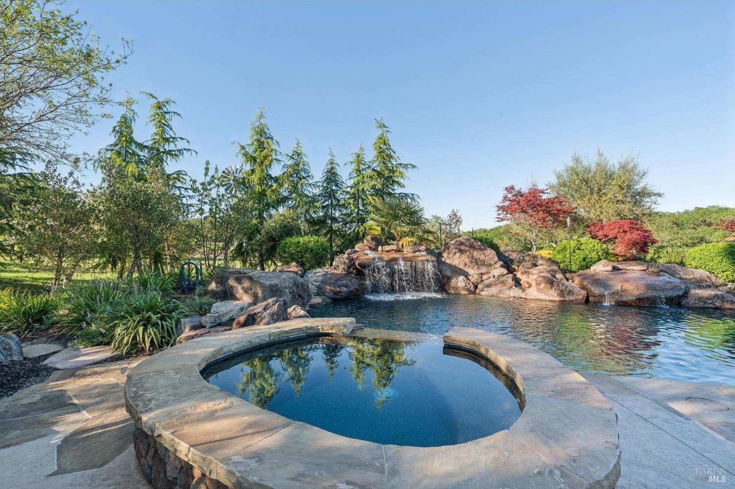 Detail Gallery Image 28 of 45 For 2575 Bennett Ridge Rd, Santa Rosa,  CA 95404 - 4 Beds | 2/1 Baths