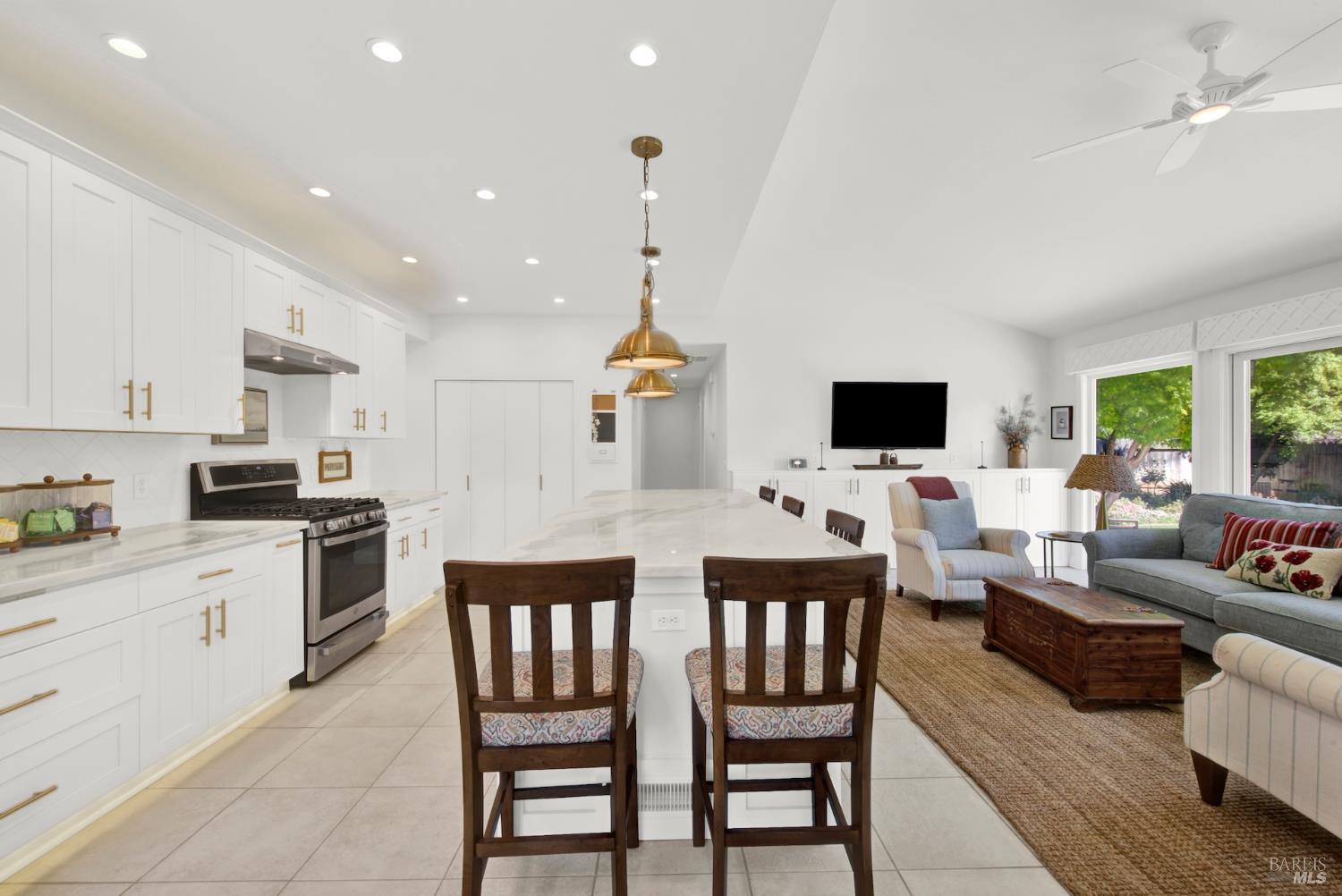 Detail Gallery Image 37 of 91 For 3225 W Pelham Ct, Fairfield,  CA 94534 - 3 Beds | 2 Baths