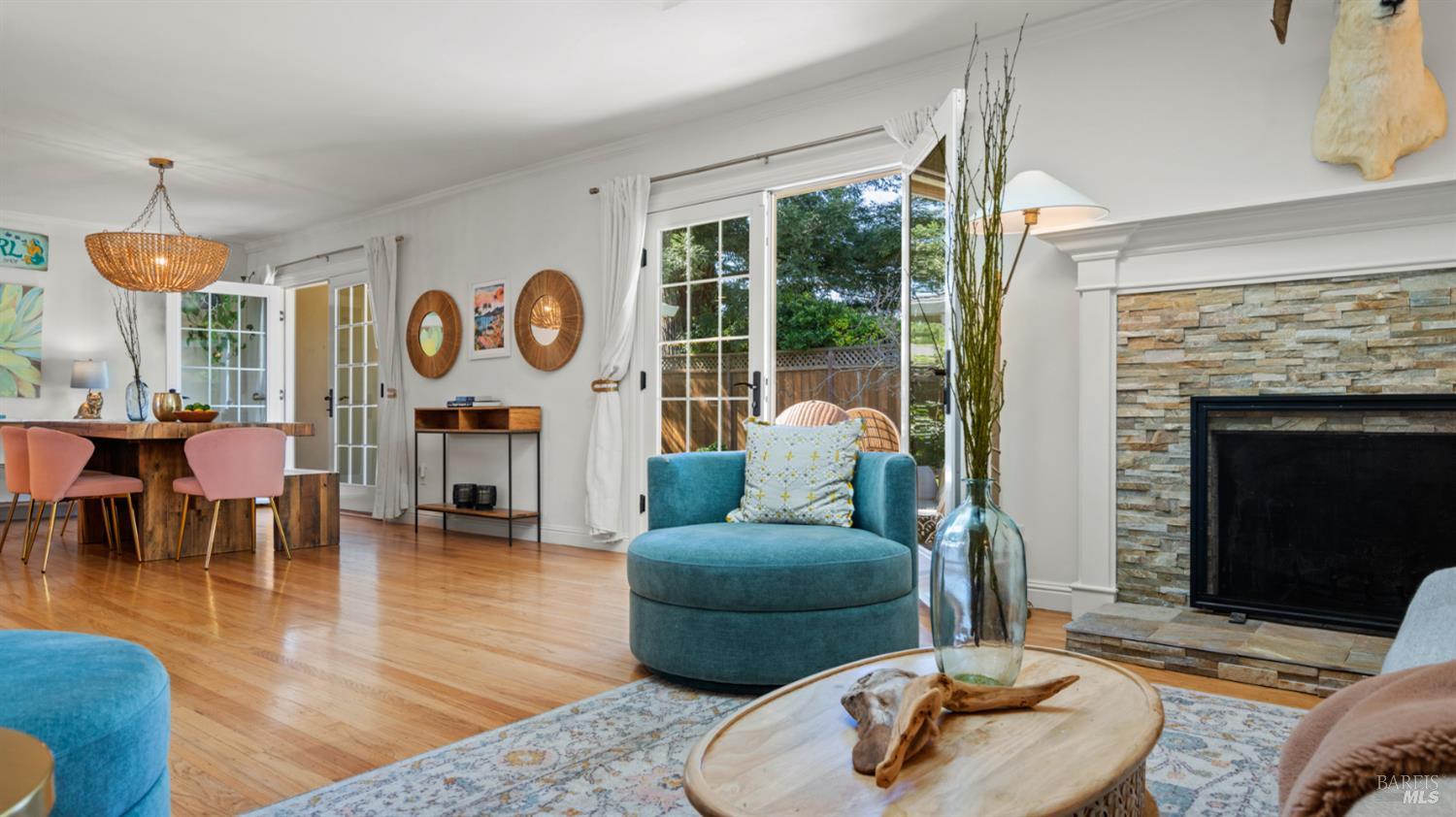 Detail Gallery Image 5 of 54 For 1427 Dawes St, Novato,  CA 94947 - 4 Beds | 3 Baths