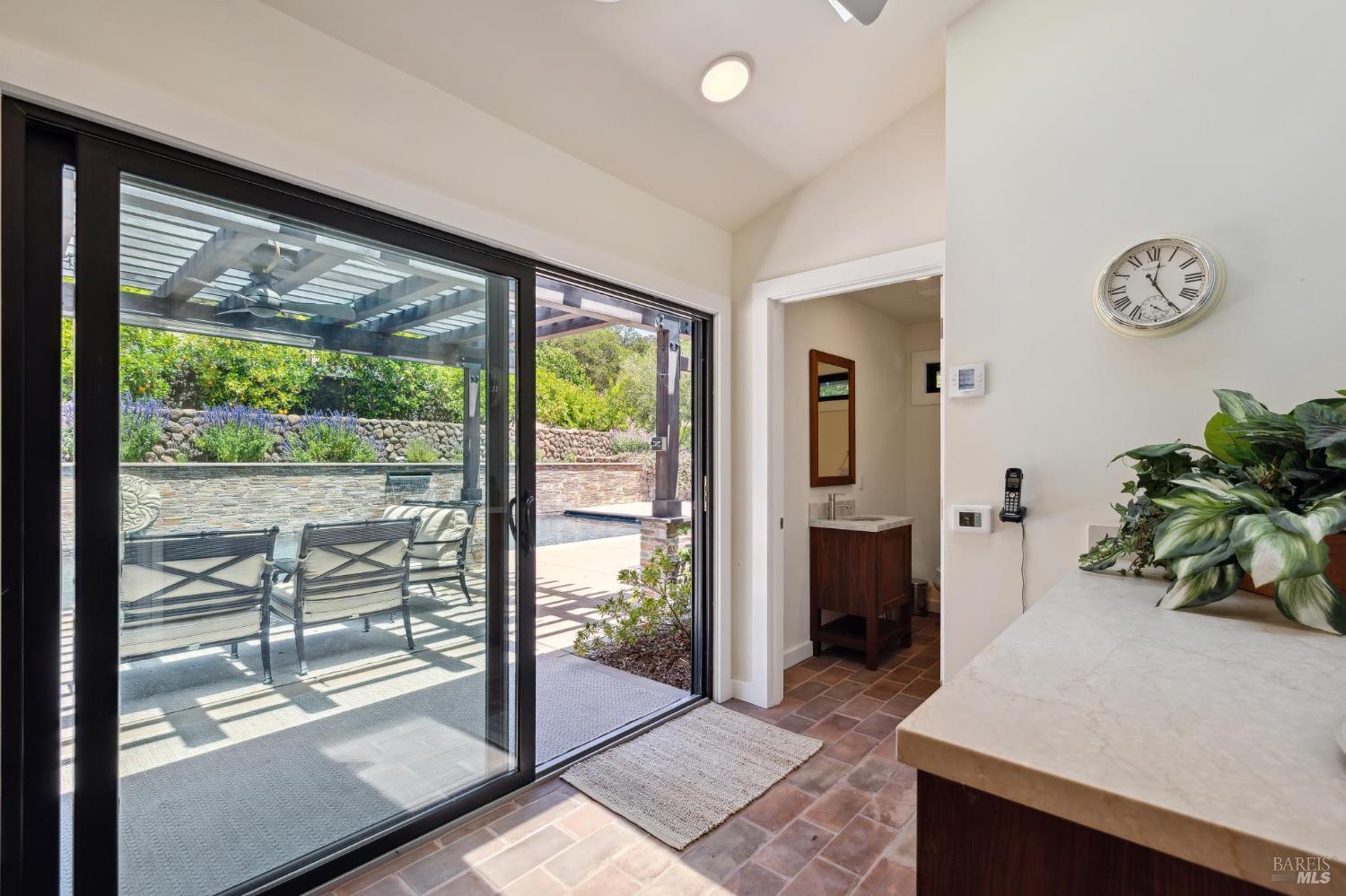 Detail Gallery Image 63 of 77 For 172 Pacheco Ave, Novato,  CA 94947 - 6 Beds | 6/1 Baths