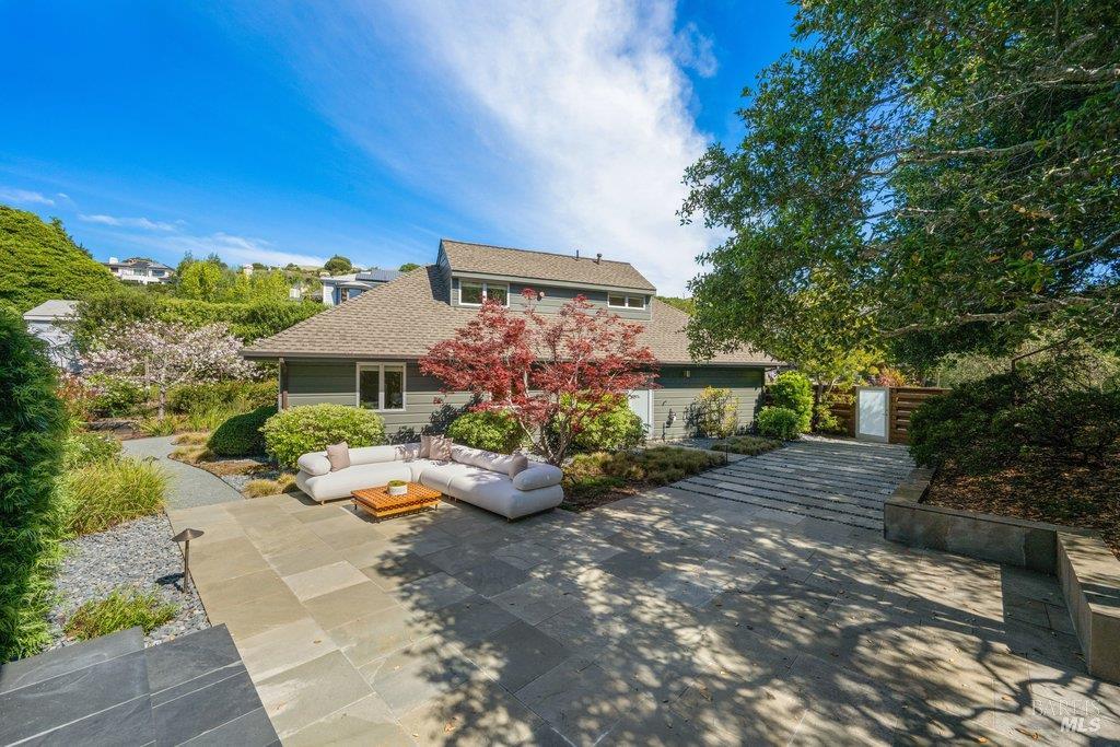 Detail Gallery Image 53 of 89 For 103 Reed Ranch Rd, Tiburon,  CA 94920 - 5 Beds | 4 Baths