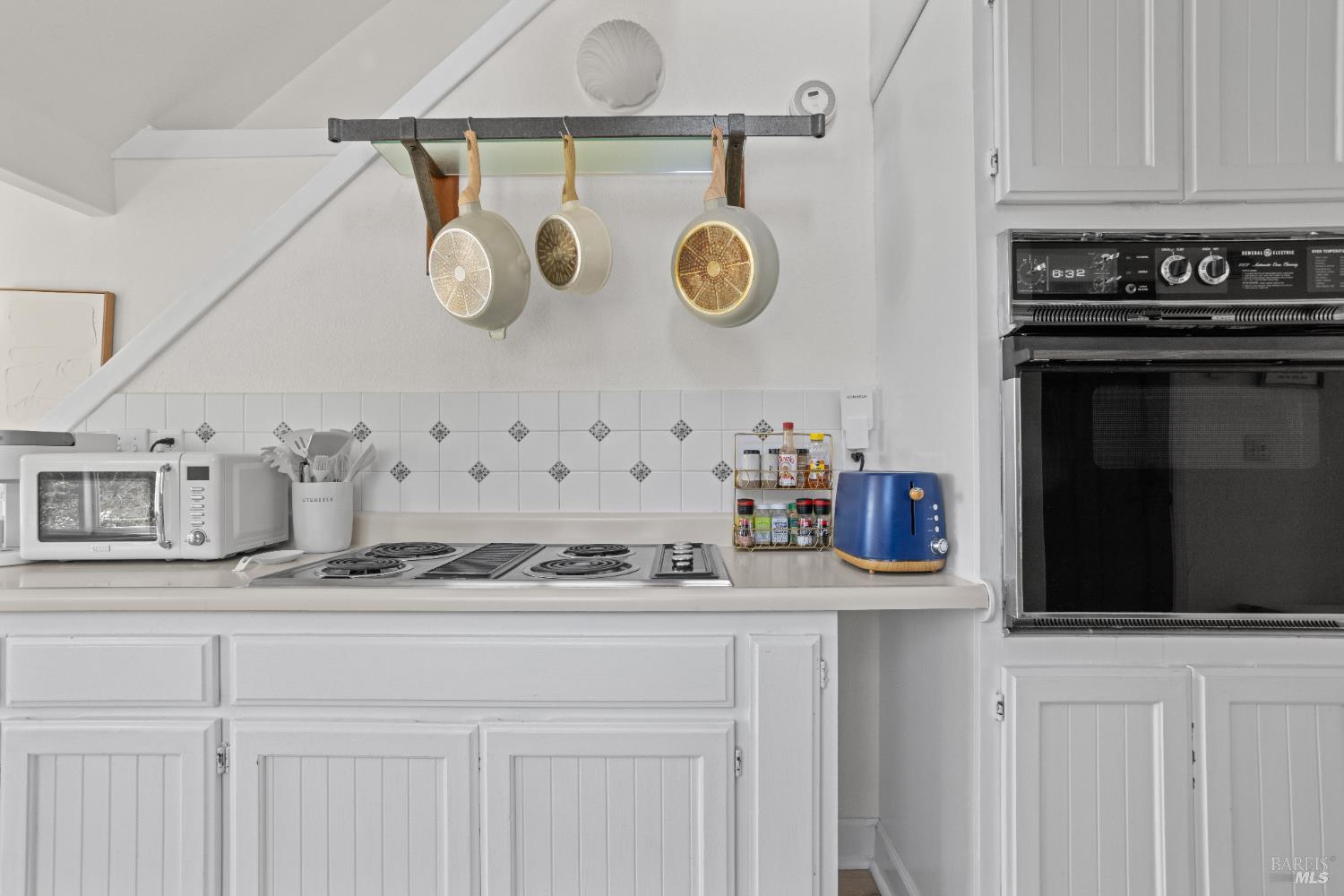 Detail Gallery Image 11 of 65 For 9500 El Camino Aly, Jenner,  CA 95450 - 2 Beds | 2 Baths