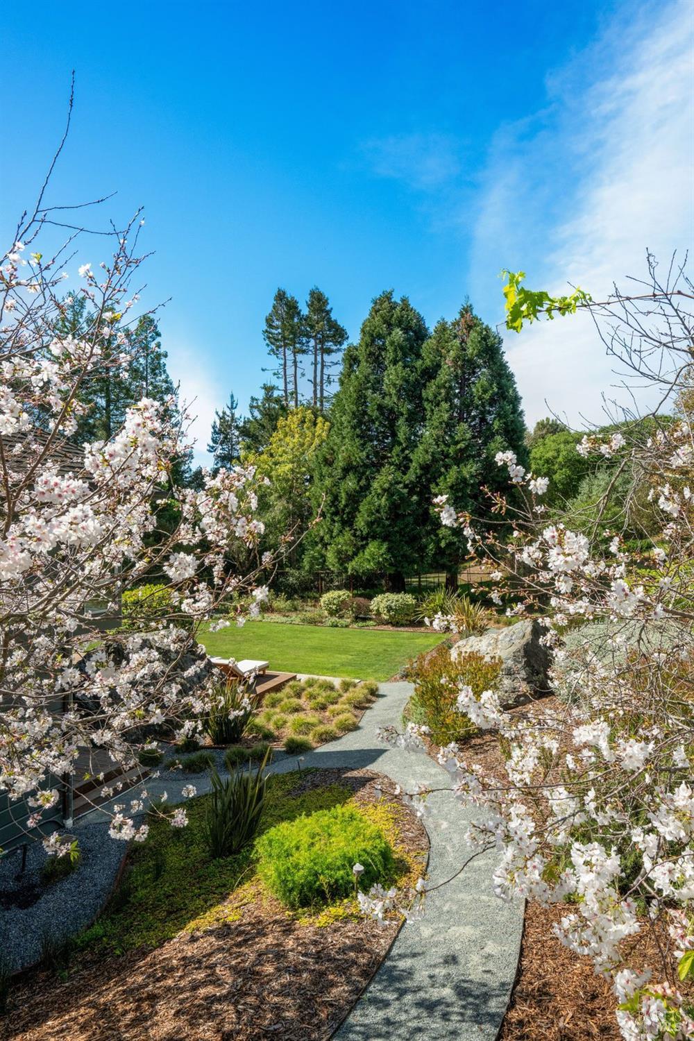 Detail Gallery Image 63 of 89 For 103 Reed Ranch Rd, Tiburon,  CA 94920 - 5 Beds | 4 Baths