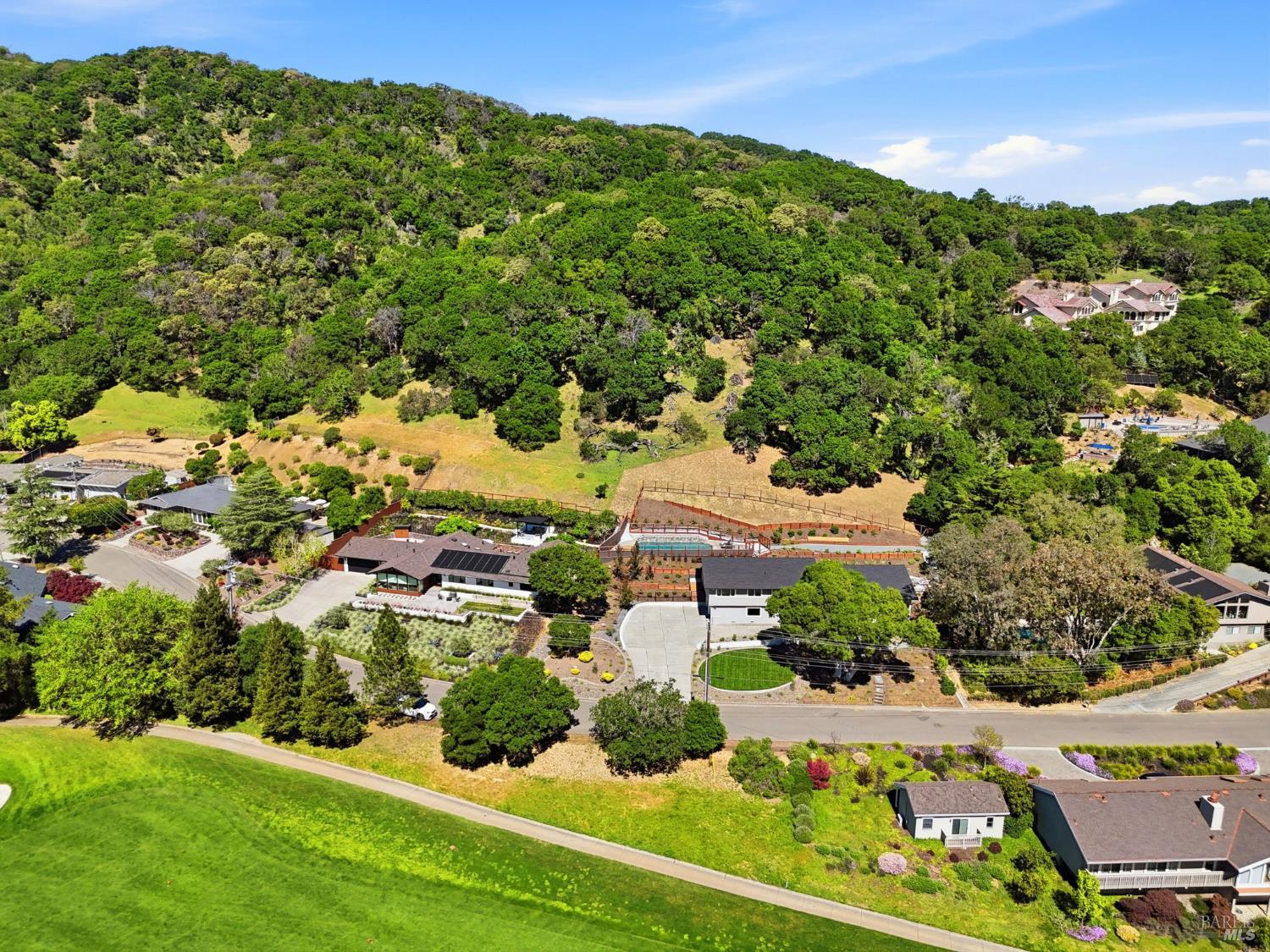 Detail Gallery Image 85 of 93 For 36 Capilano Dr, Novato,  CA 94949 - 5 Beds | 4/1 Baths