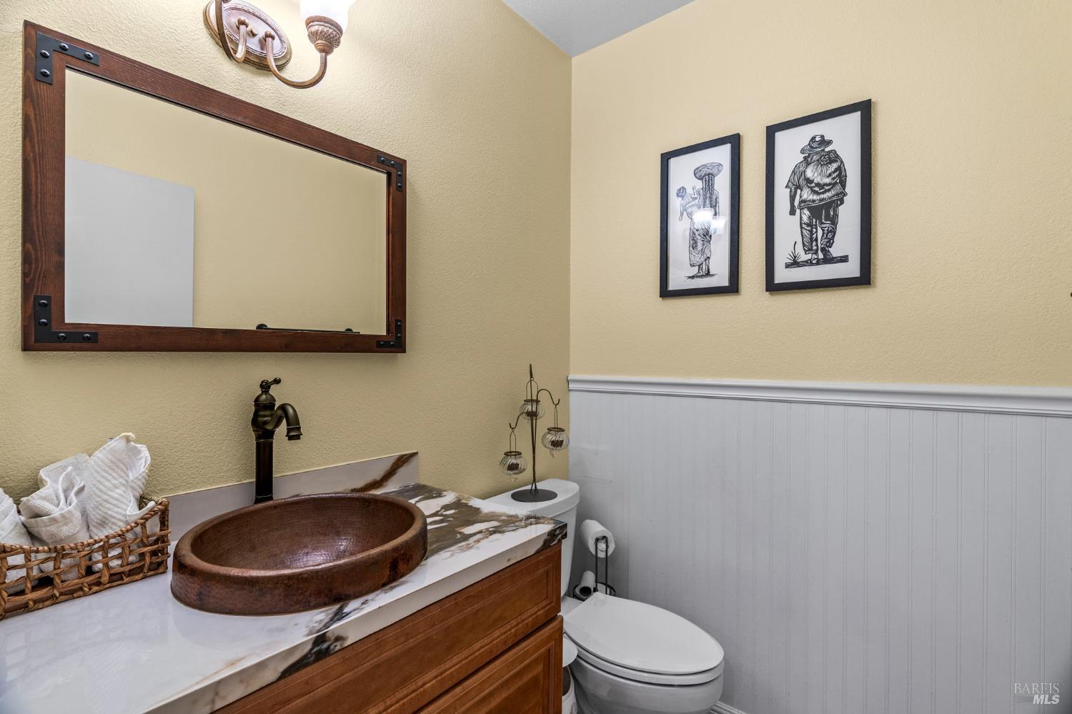 Detail Gallery Image 43 of 78 For 3207 Swiss Ct, Napa,  CA 94558 - 4 Beds | 2/1 Baths