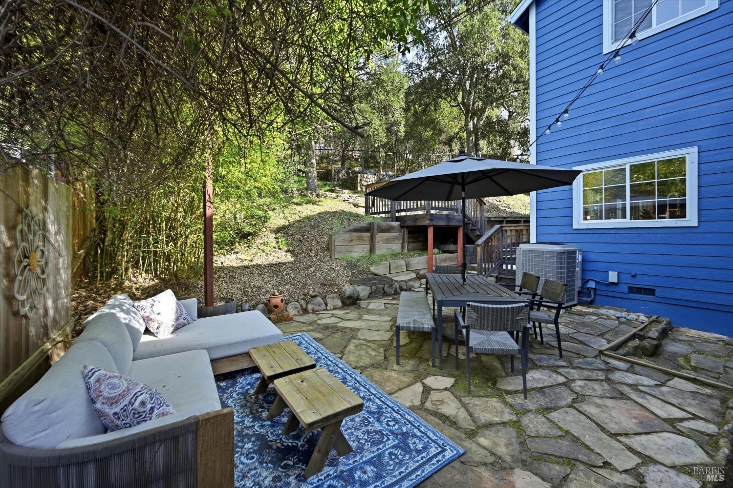 Detail Gallery Image 40 of 47 For 104 Village Oaks Ct, Healdsburg,  CA 95448 - 4 Beds | 2/1 Baths