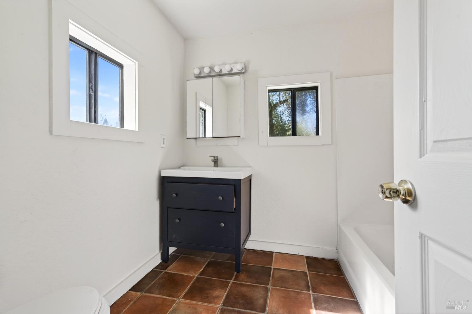 Detail Gallery Image 31 of 35 For 8680 128 Hwy, Philo,  CA 95466 - 1 Beds | 1 Baths