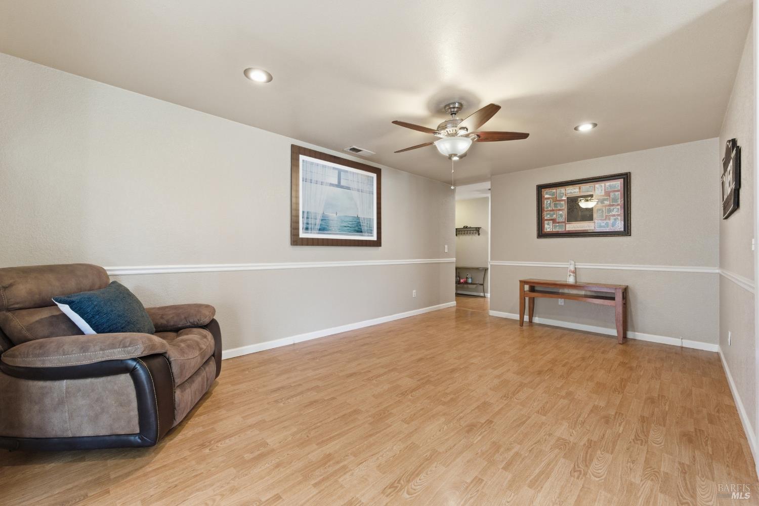 Detail Gallery Image 8 of 36 For 1446 Monitor Ave, Suisun City,  CA 94585 - 3 Beds | 2 Baths