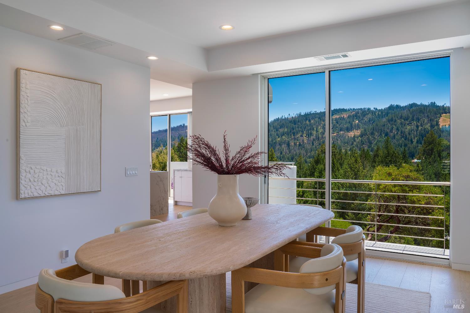 Detail Gallery Image 9 of 48 For 375 Kortum Canyon Rd, Calistoga,  CA 94515 - 4 Beds | 4/2 Baths