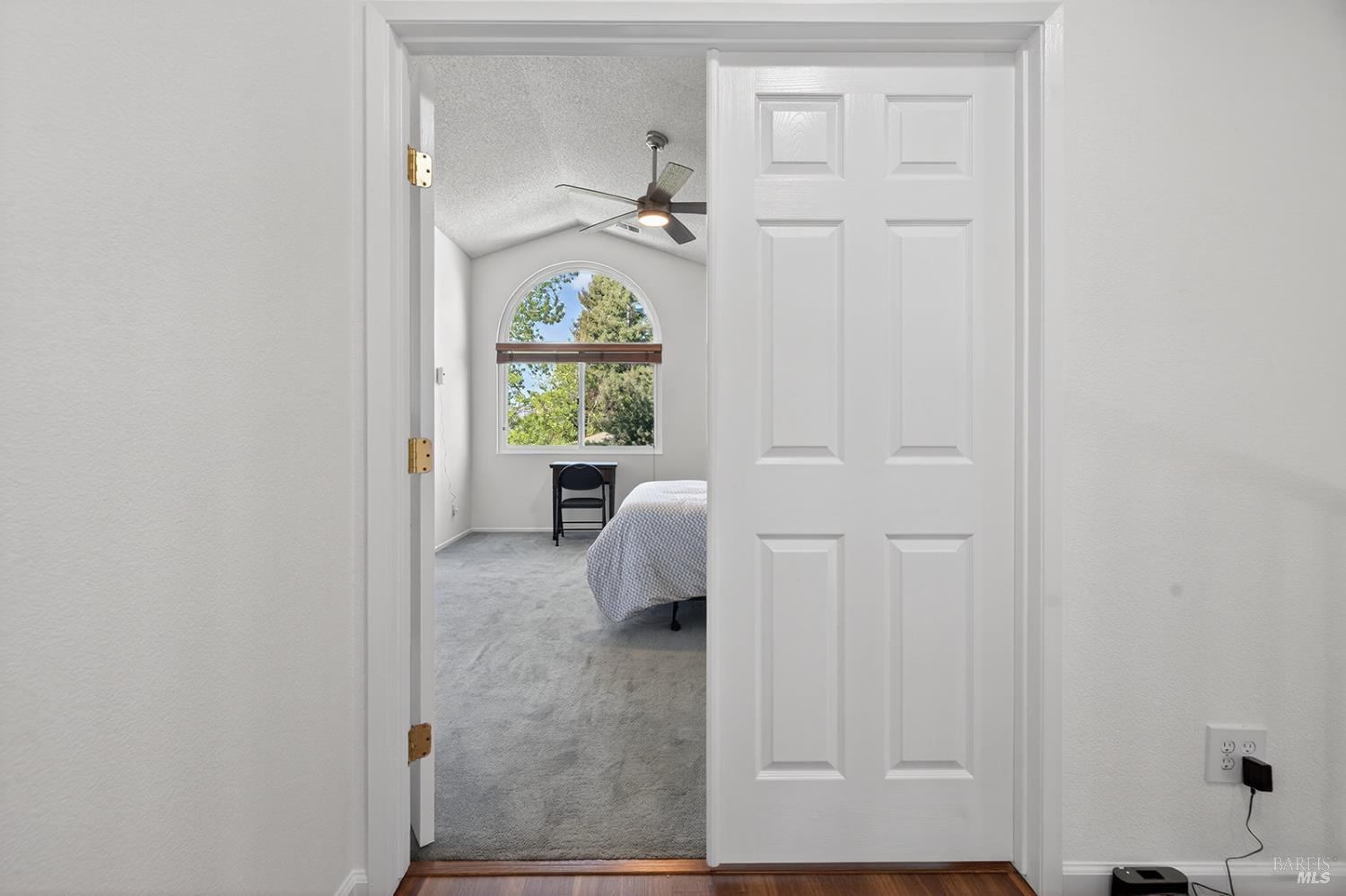 Detail Gallery Image 16 of 41 For 5410 Corbett Cir, Santa Rosa,  CA 95403 - 4 Beds | 2/1 Baths