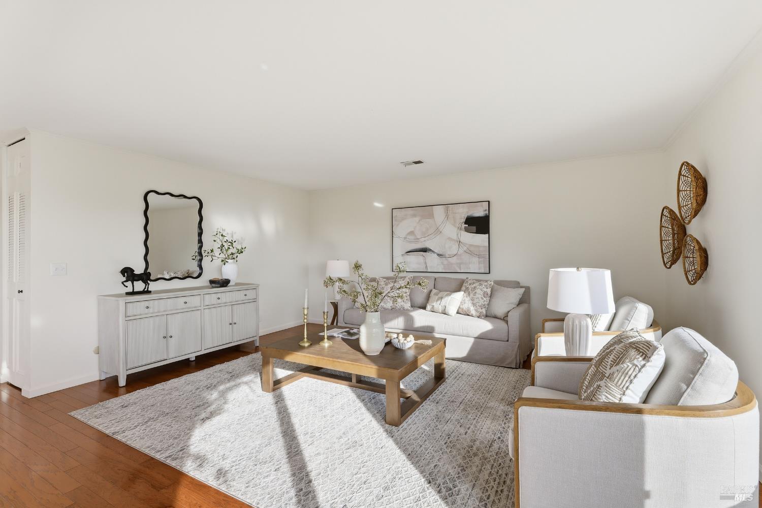 Detail Gallery Image 8 of 52 For 510 Kent St, Petaluma,  CA 94952 - 3 Beds | 2 Baths