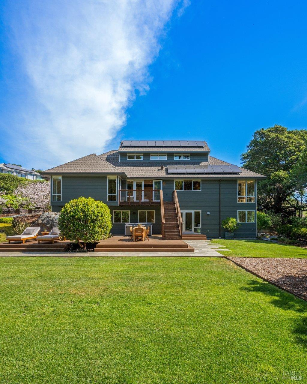 Detail Gallery Image 65 of 89 For 103 Reed Ranch Rd, Tiburon,  CA 94920 - 5 Beds | 4 Baths