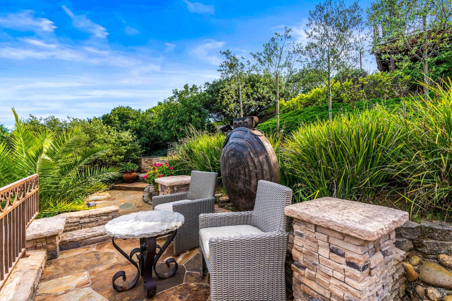 Detail Gallery Image 13 of 78 For 3207 Swiss Ct, Napa,  CA 94558 - 4 Beds | 2/1 Baths