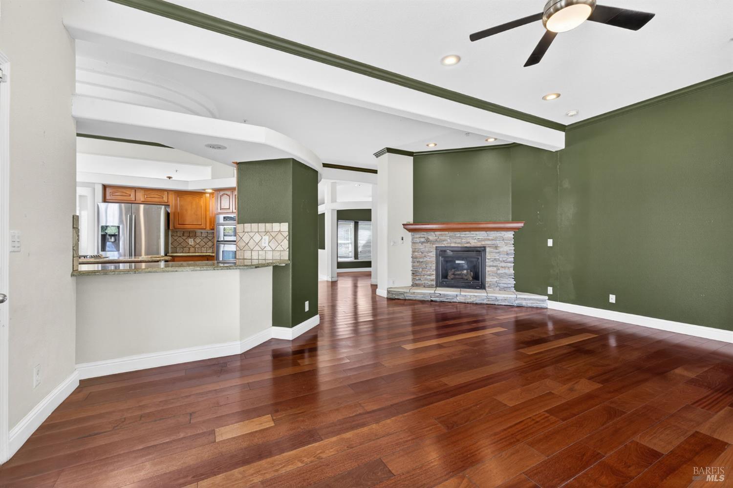 Detail Gallery Image 14 of 40 For 473 Verano Ave, Sonoma,  CA 95476 - 2 Beds | 2 Baths