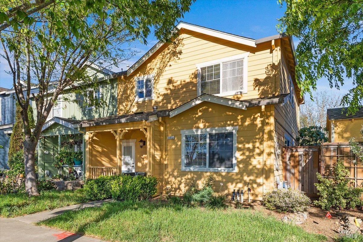 Detail Gallery Image 19 of 26 For 2310 Iroquois St, Santa Rosa,  CA 95403 - 3 Beds | 2/1 Baths