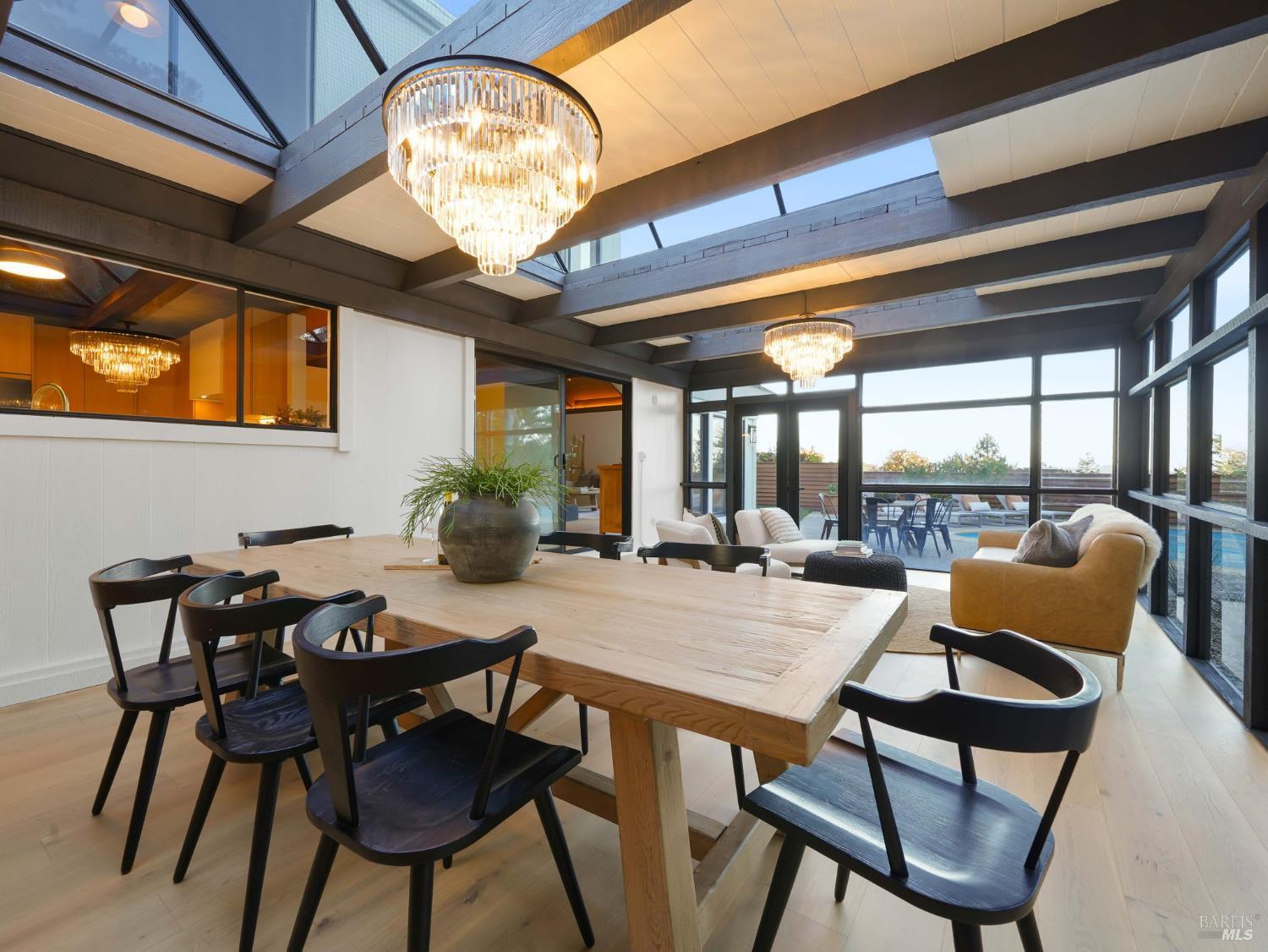 Detail Gallery Image 56 of 60 For 17 Overhill Rd, Mill Valley,  CA 94941 - 5 Beds | 2 Baths