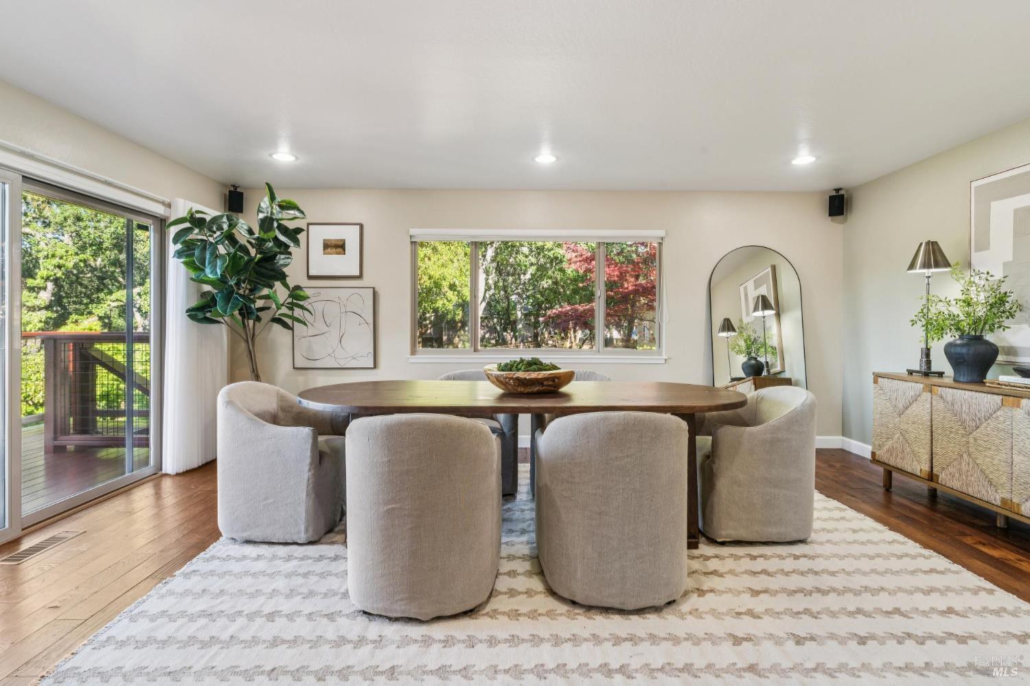 Detail Gallery Image 12 of 45 For 2575 Bennett Ridge Rd, Santa Rosa,  CA 95404 - 4 Beds | 2/1 Baths