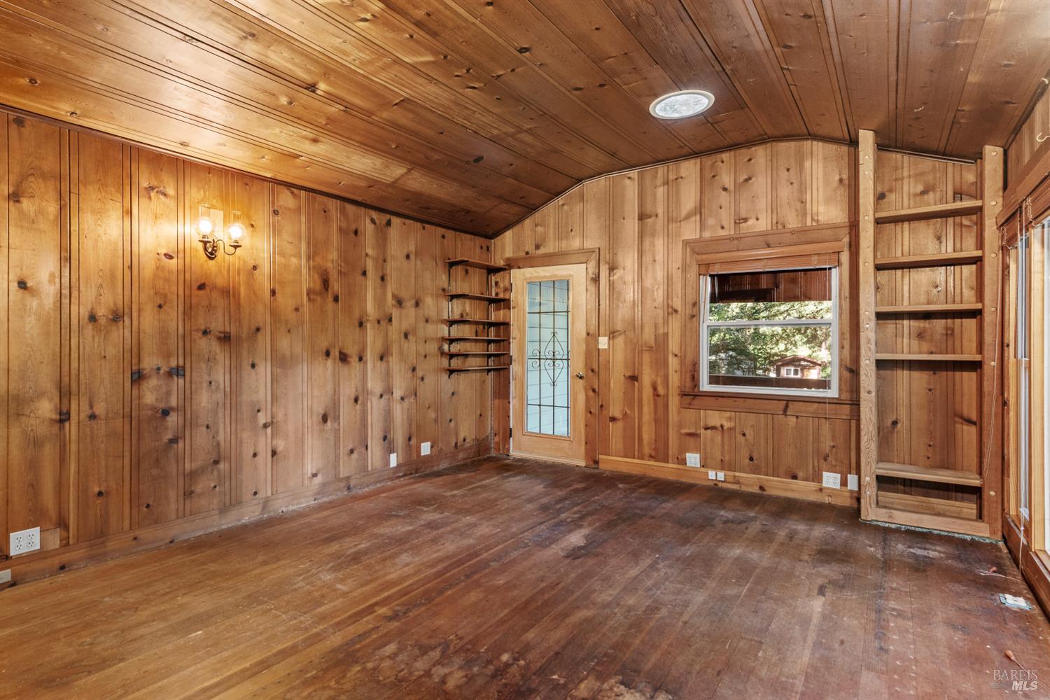 Detail Gallery Image 4 of 41 For 14529 Redwood Ln, Guerneville,  CA 95446 - 2 Beds | 1 Baths