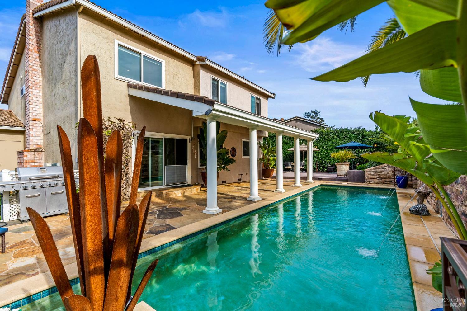 Detail Gallery Image 12 of 78 For 3207 Swiss Ct, Napa,  CA 94558 - 4 Beds | 2/1 Baths