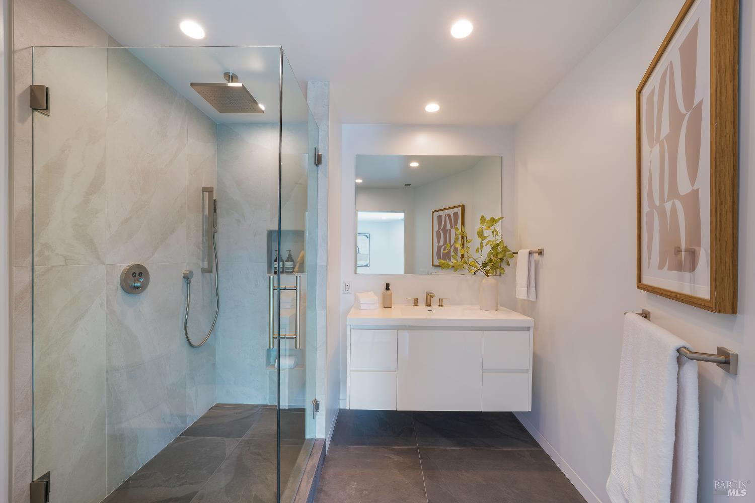 Detail Gallery Image 35 of 48 For 375 Kortum Canyon Rd, Calistoga,  CA 94515 - 4 Beds | 4/2 Baths