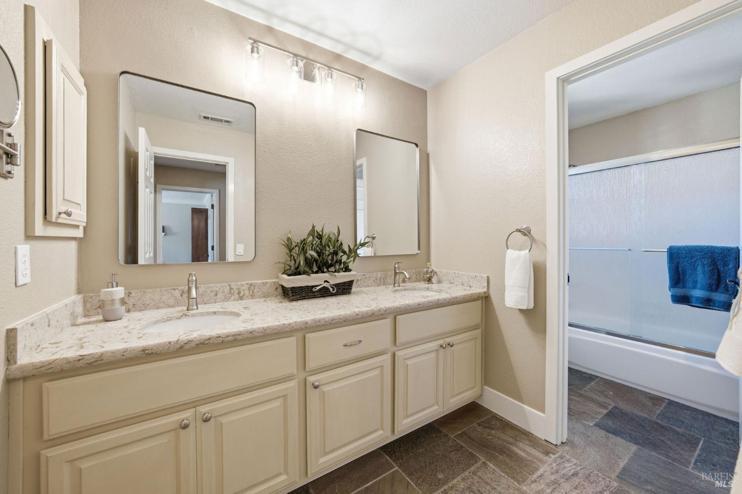 Detail Gallery Image 47 of 85 For 3292 Formby Ln, Fairfield,  CA 94534 - 4 Beds | 2/1 Baths