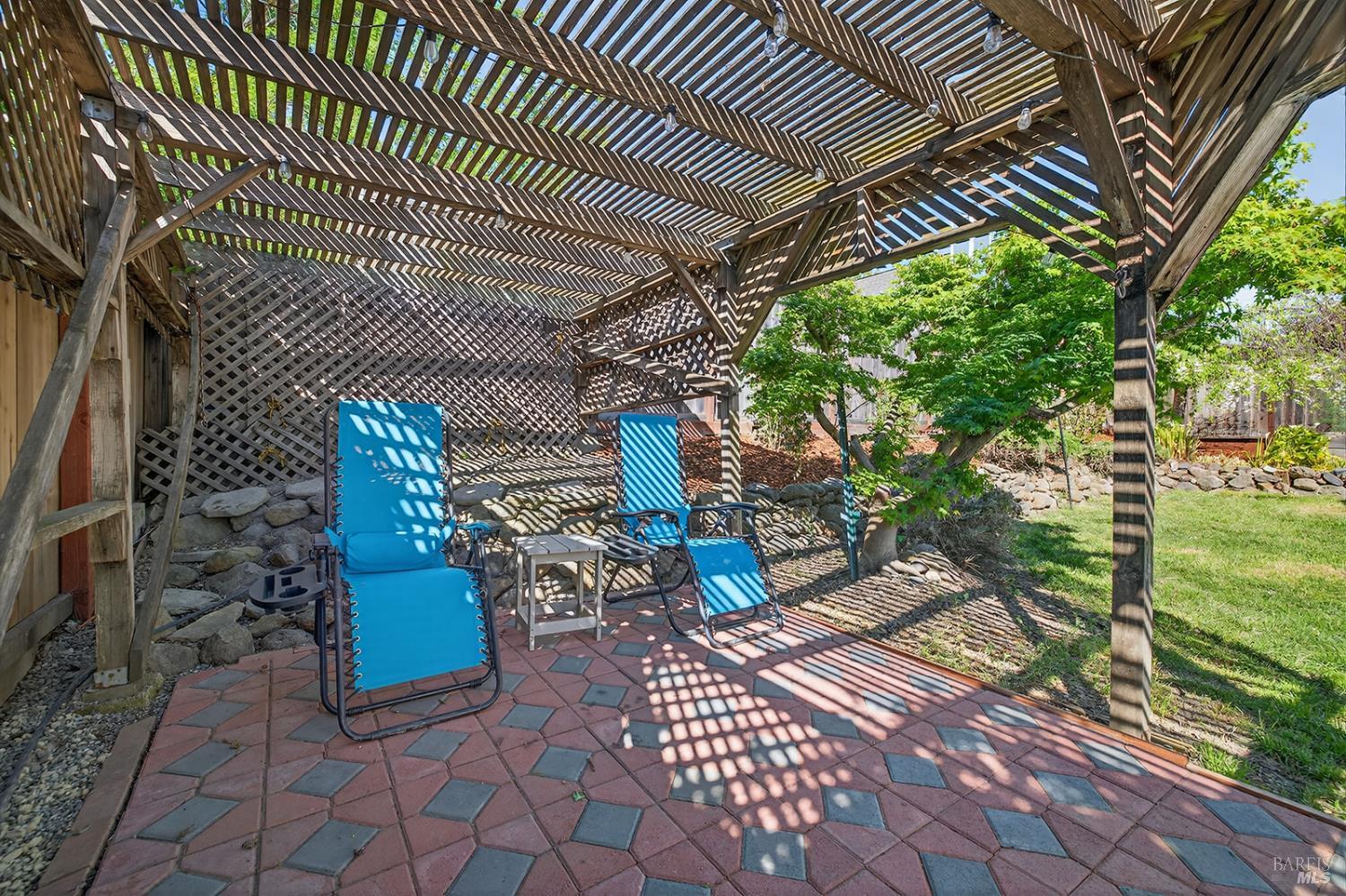 Detail Gallery Image 35 of 41 For 5410 Corbett Cir, Santa Rosa,  CA 95403 - 4 Beds | 2/1 Baths