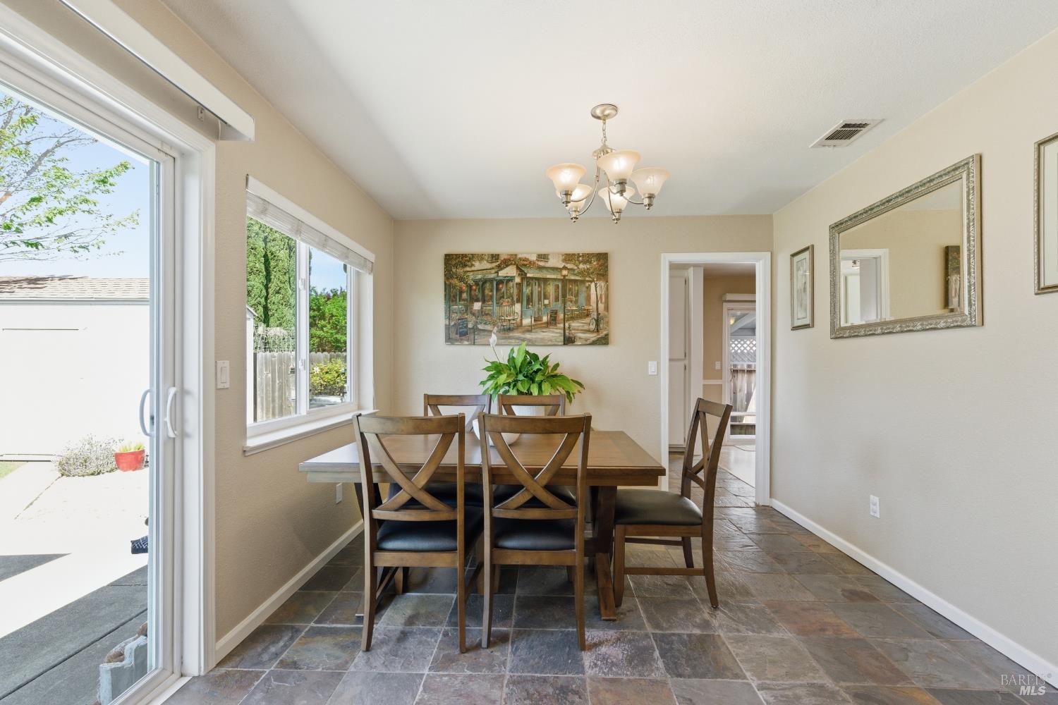 Detail Gallery Image 12 of 36 For 1446 Monitor Ave, Suisun City,  CA 94585 - 3 Beds | 2 Baths