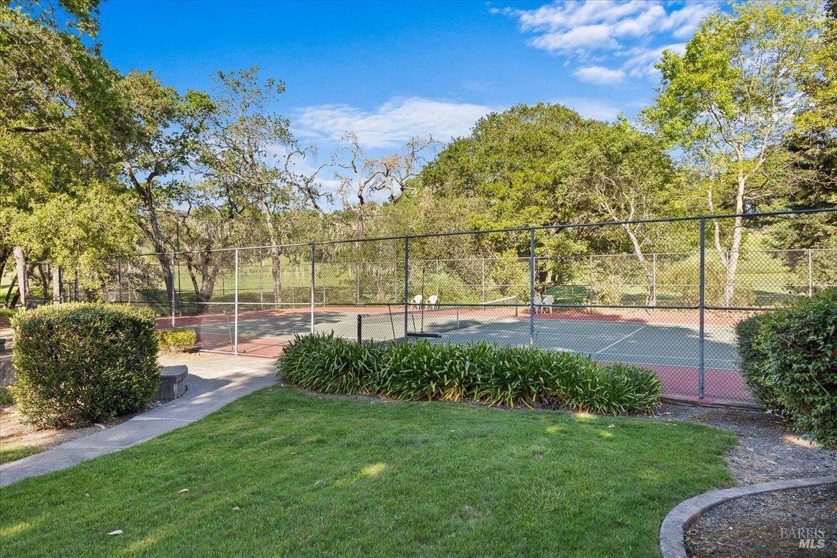 Detail Gallery Image 48 of 48 For 2070 Stonefield Ln, Santa Rosa,  CA 95403 - 2 Beds | 2/1 Baths