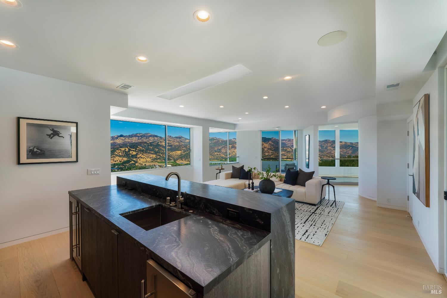 Detail Gallery Image 30 of 48 For 375 Kortum Canyon Rd, Calistoga,  CA 94515 - 4 Beds | 4/2 Baths