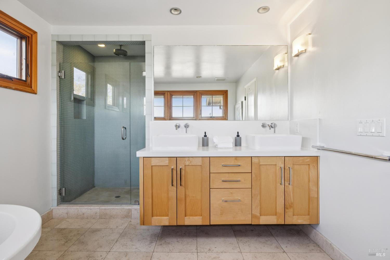 Detail Gallery Image 34 of 45 For 1830 E Napa St, Sonoma,  CA 95476 - 4 Beds | 3/1 Baths