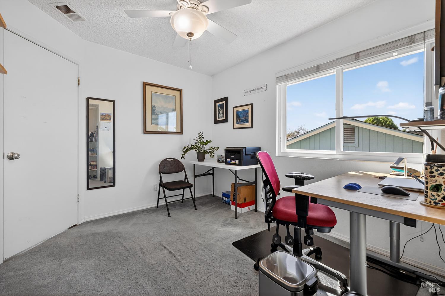 Detail Gallery Image 29 of 41 For 5410 Corbett Cir, Santa Rosa,  CA 95403 - 4 Beds | 2/1 Baths