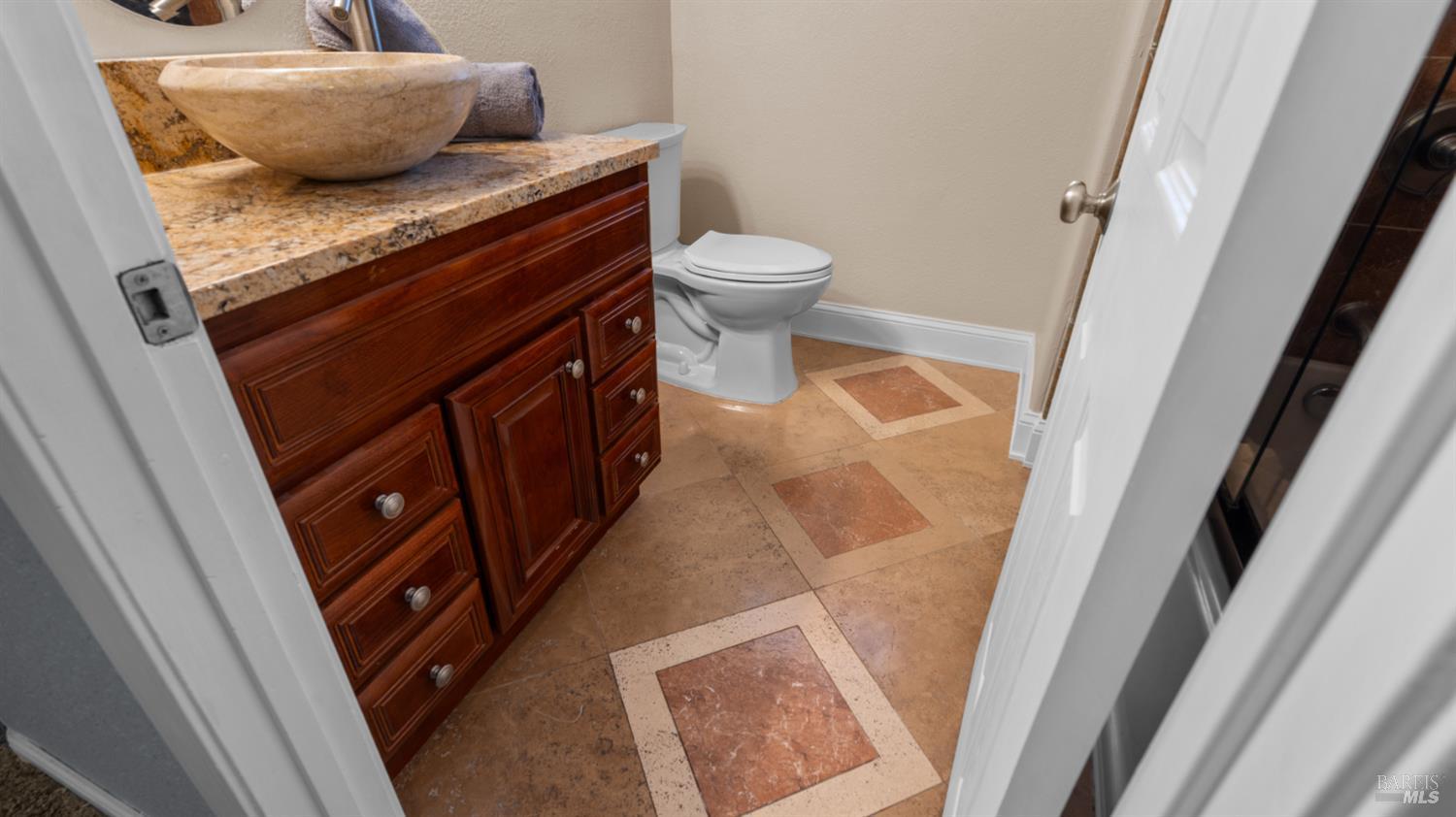 Detail Gallery Image 35 of 67 For 191 Bel Air Dr, Vacaville,  CA 95687 - 5 Beds | 2/1 Baths