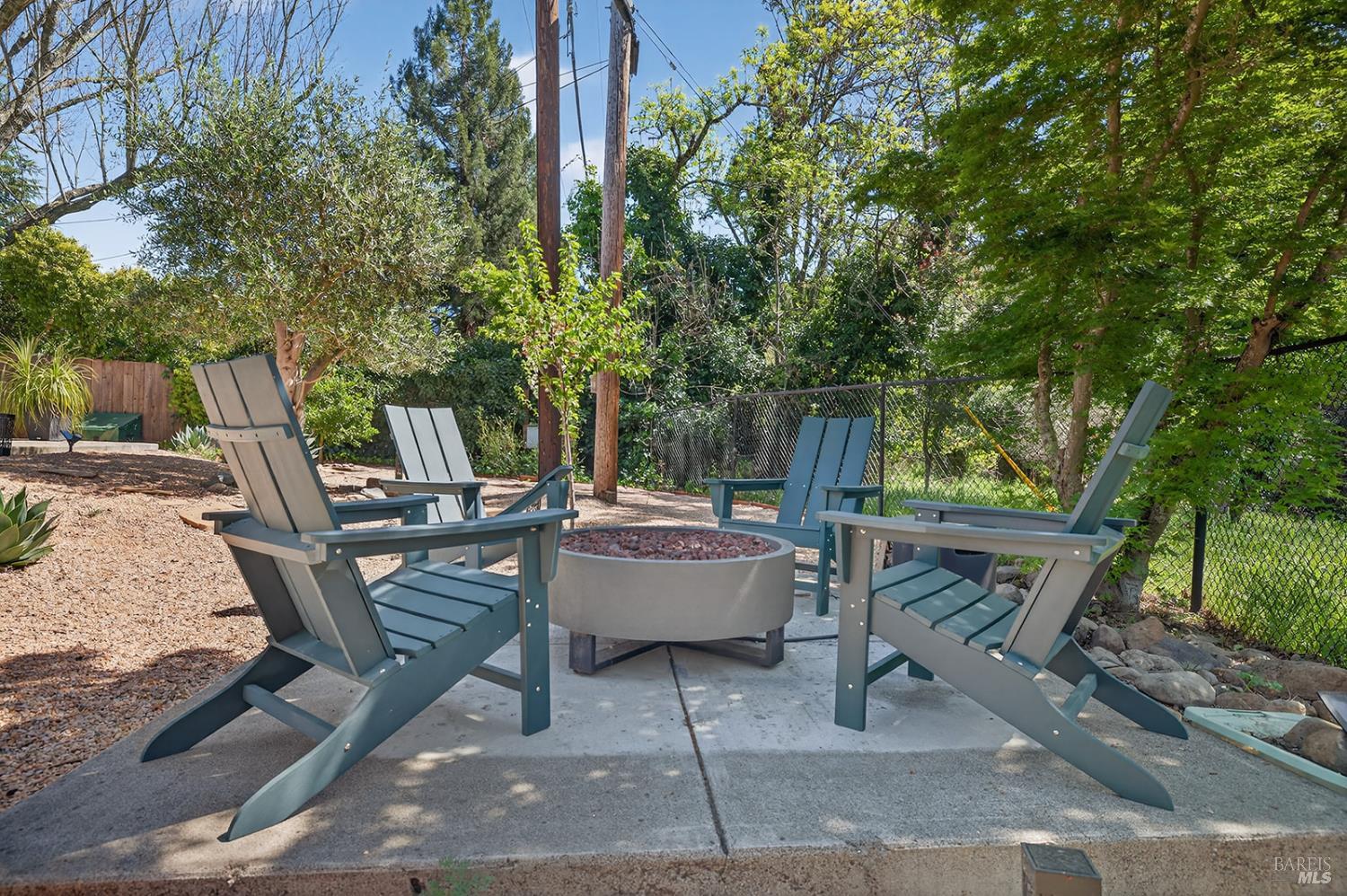 Detail Gallery Image 56 of 69 For 5846 Monte Verde Dr, Santa Rosa,  CA 95409 - 4 Beds | 2/1 Baths