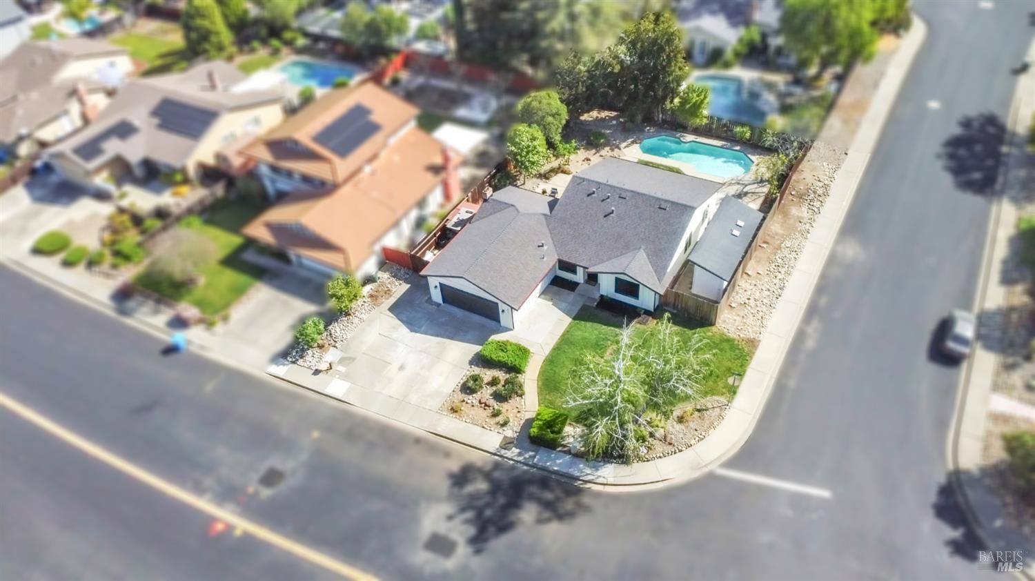 Detail Gallery Image 31 of 39 For 317 N Alamo Dr, Vacaville,  CA 95688 - 3 Beds | 2 Baths