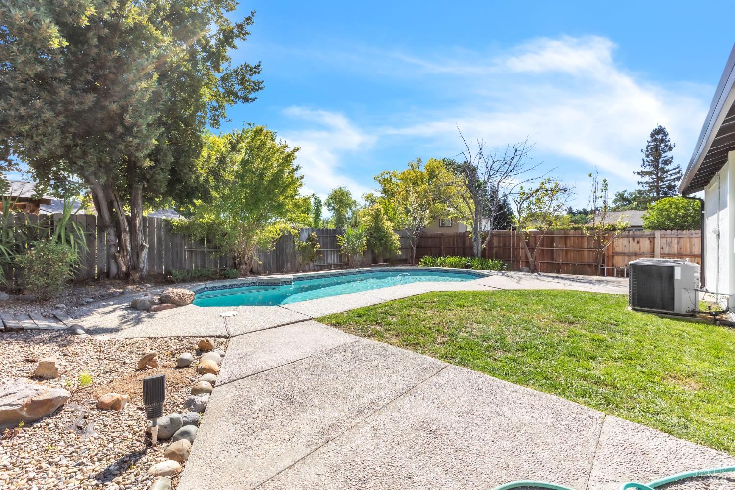 Detail Gallery Image 29 of 39 For 317 N Alamo Dr, Vacaville,  CA 95688 - 3 Beds | 2 Baths