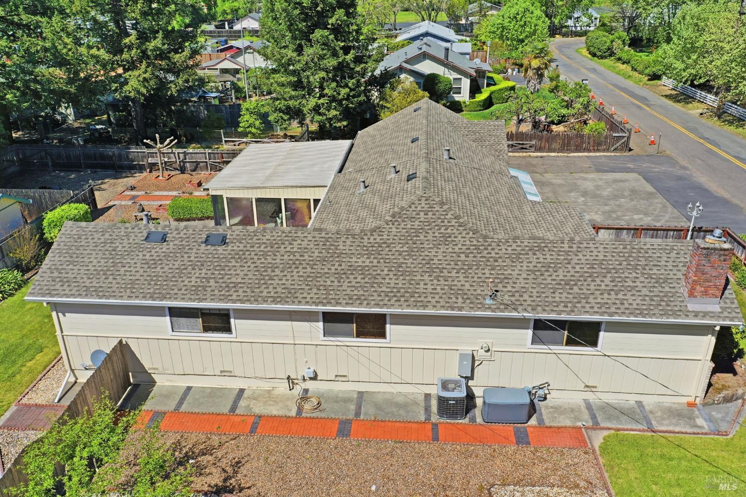 Detail Gallery Image 50 of 57 For 645 Speers Rd, Santa Rosa,  CA 95409 - 3 Beds | 2/1 Baths