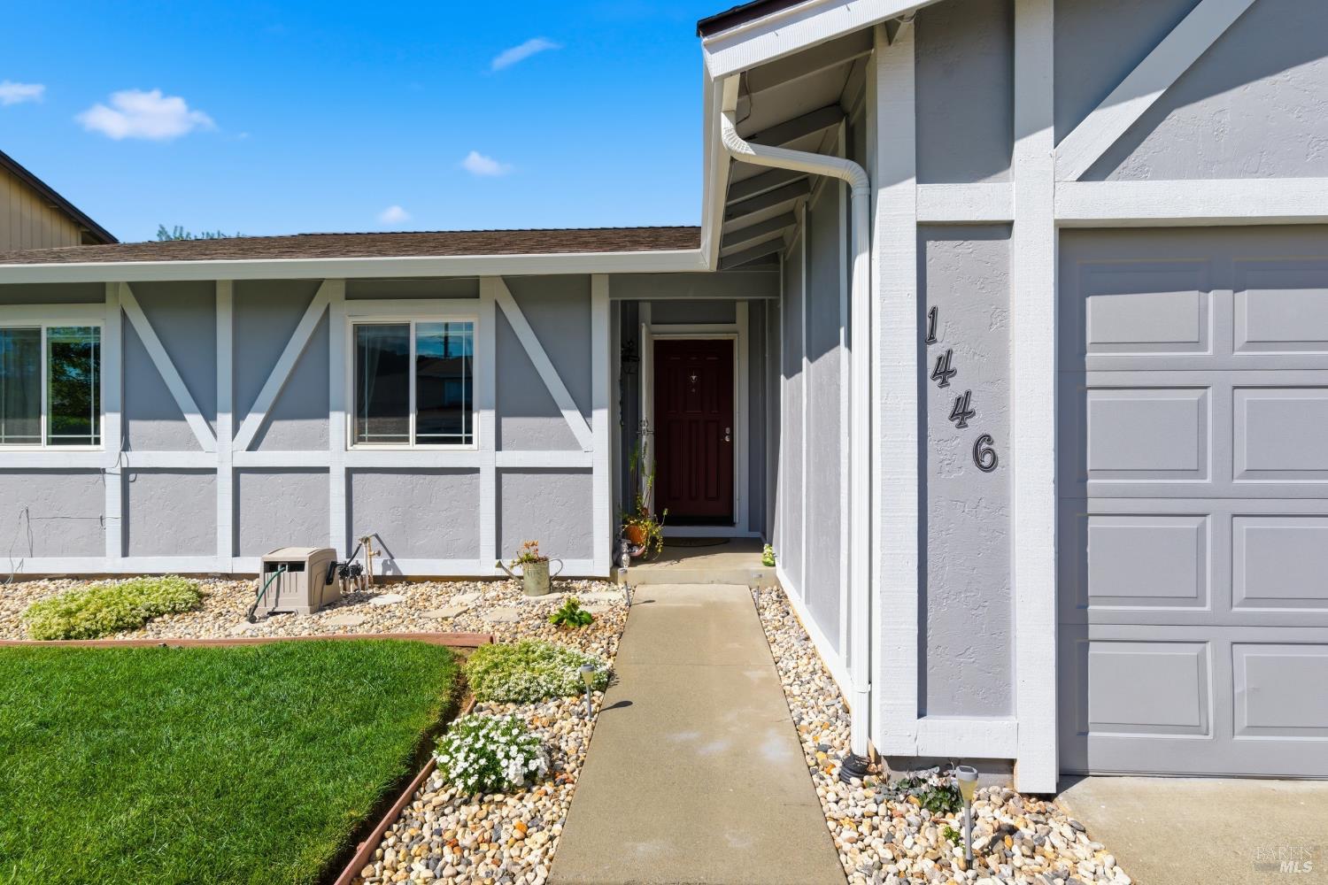 Detail Gallery Image 4 of 36 For 1446 Monitor Ave, Suisun City,  CA 94585 - 3 Beds | 2 Baths