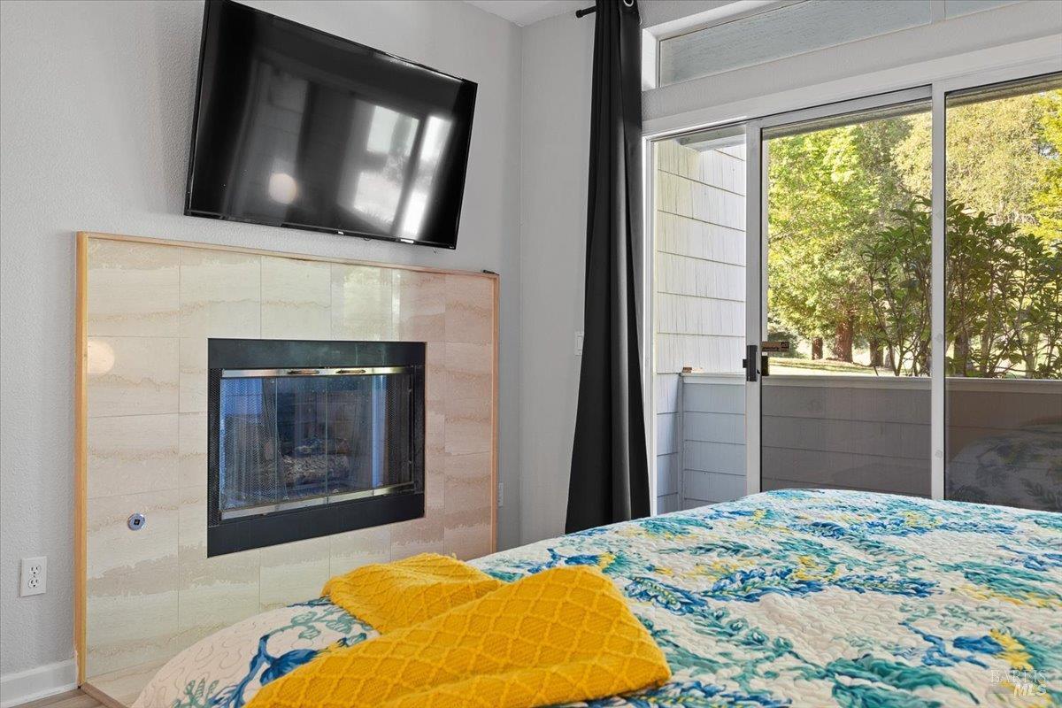 Detail Gallery Image 27 of 48 For 2070 Stonefield Ln, Santa Rosa,  CA 95403 - 2 Beds | 2/1 Baths