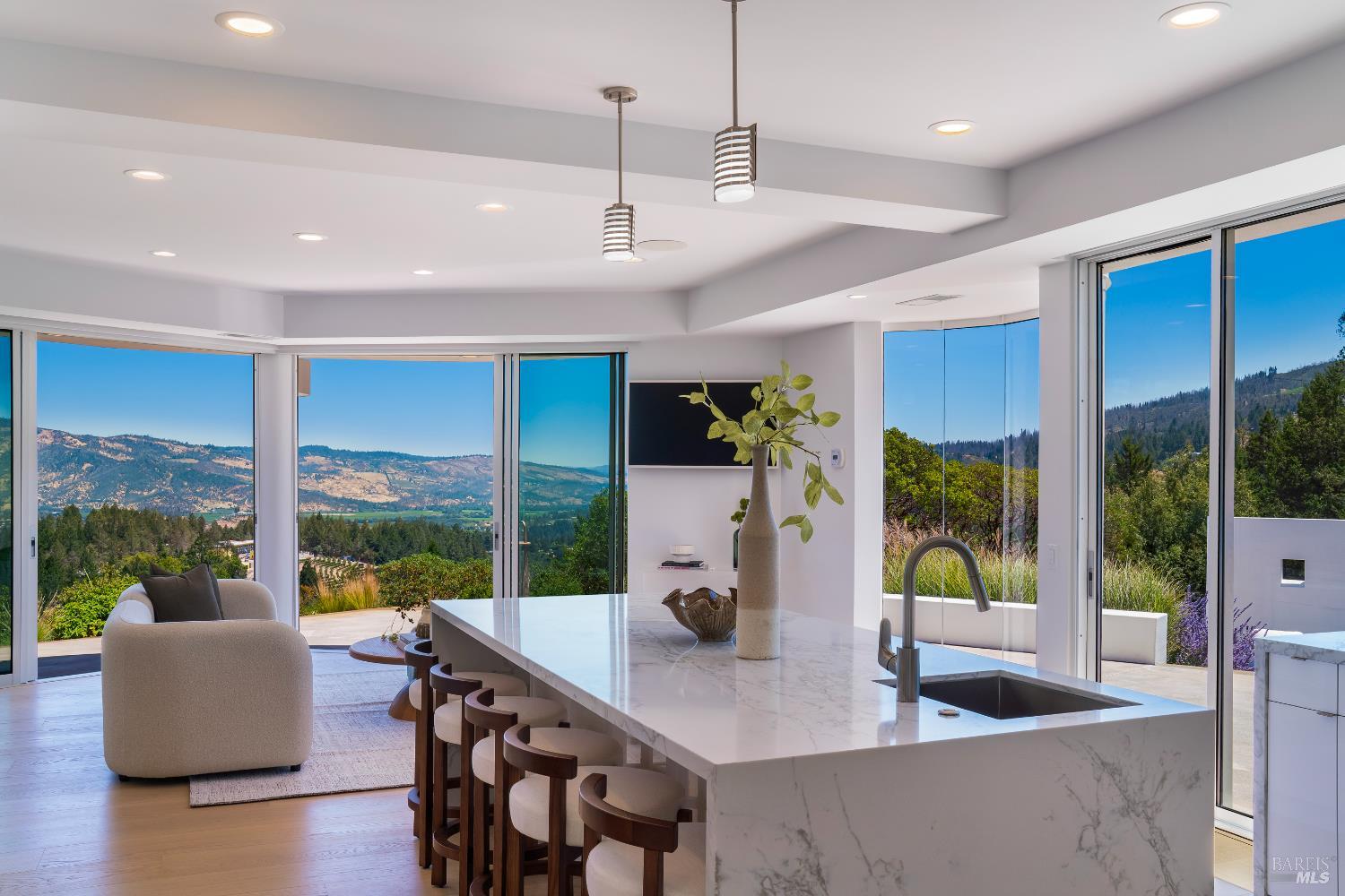 Detail Gallery Image 6 of 48 For 375 Kortum Canyon Rd, Calistoga,  CA 94515 - 4 Beds | 4/2 Baths