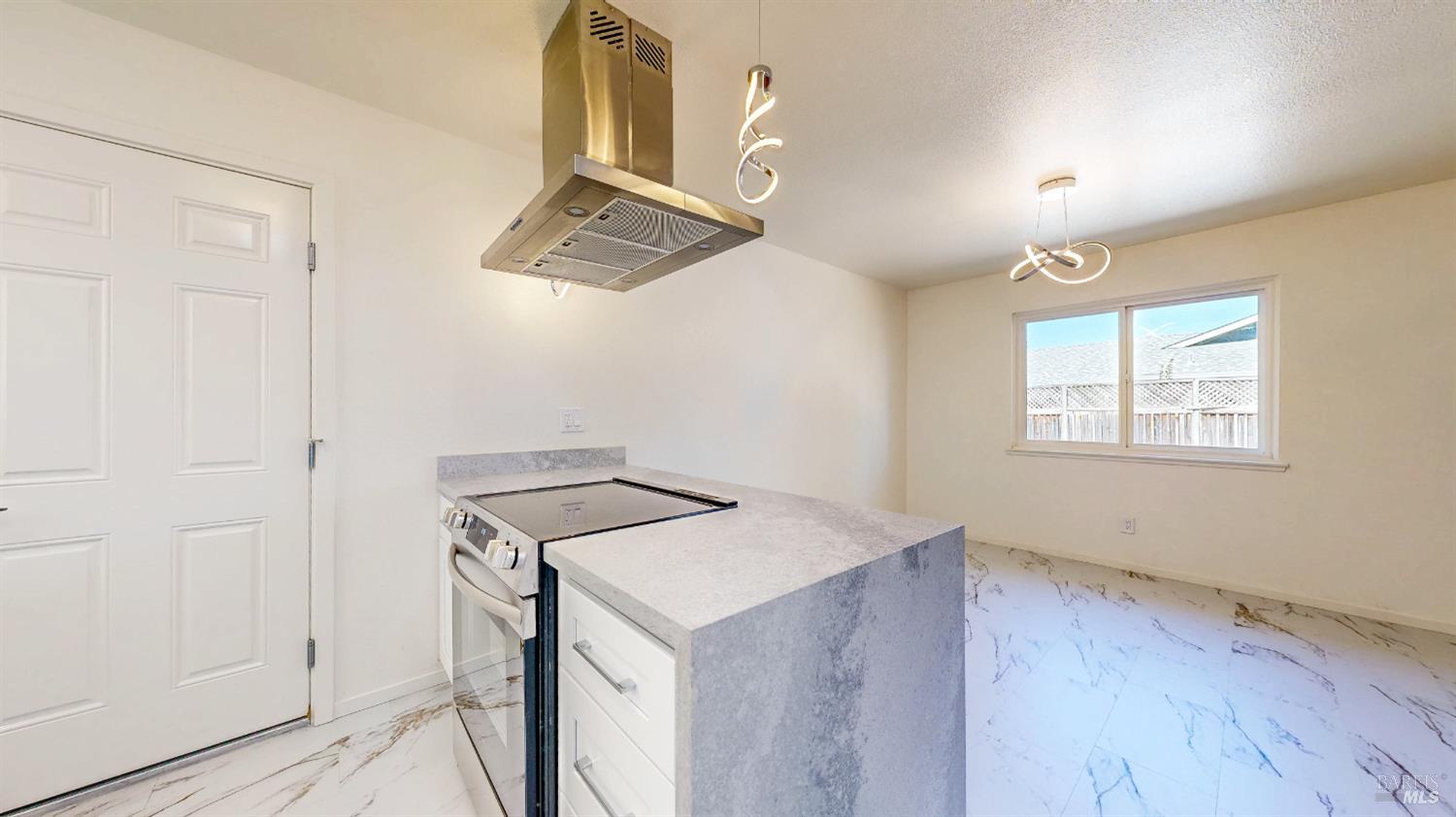 Detail Gallery Image 20 of 73 For 2257 Yucca St, Santa Rosa,  CA 95405 - 3 Beds | 2 Baths