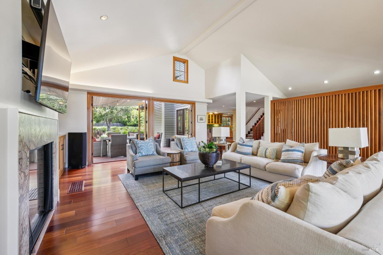 Detail Gallery Image 10 of 45 For 1830 E Napa St, Sonoma,  CA 95476 - 4 Beds | 3/1 Baths