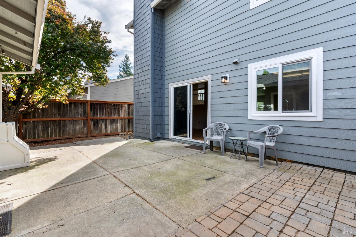 Detail Gallery Image 28 of 51 For 131 Cambridge Dr, Vacaville,  CA 95687 - 3 Beds | 2/1 Baths