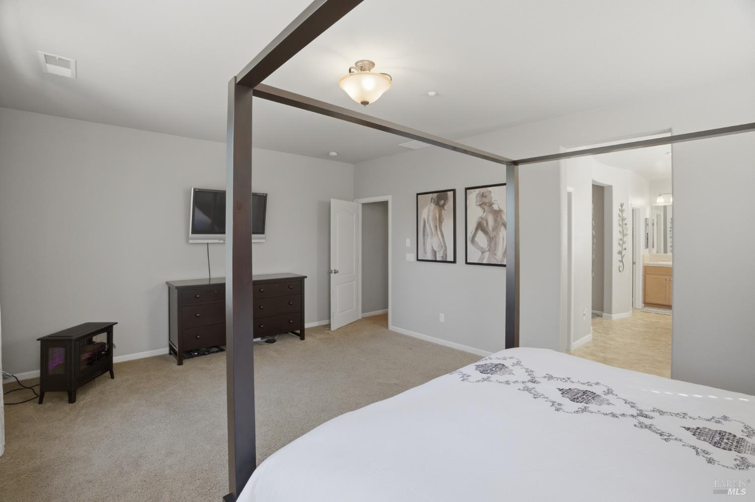 Detail Gallery Image 23 of 50 For 836 Antiquity Dr, Fairfield,  CA 94534 - 4 Beds | 3/1 Baths