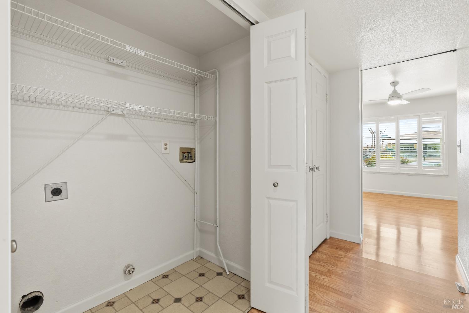 Detail Gallery Image 26 of 51 For 131 Cambridge Dr, Vacaville,  CA 95687 - 3 Beds | 2/1 Baths