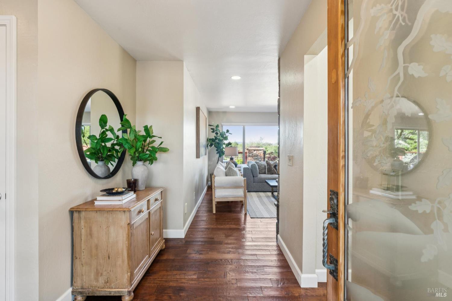 Detail Gallery Image 6 of 45 For 2575 Bennett Ridge Rd, Santa Rosa,  CA 95404 - 4 Beds | 2/1 Baths